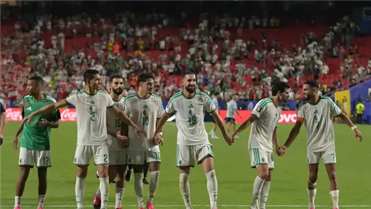 مباراة الجزائر وسويسرا في دور الـ 32 من كأس العالم تقترب من موعدها